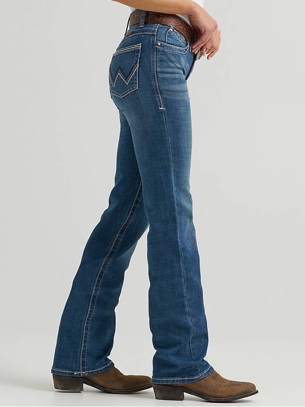 Wrangler Willow Ultimate Riding Jeans 28x34 Davis Wash Bootcut NWT